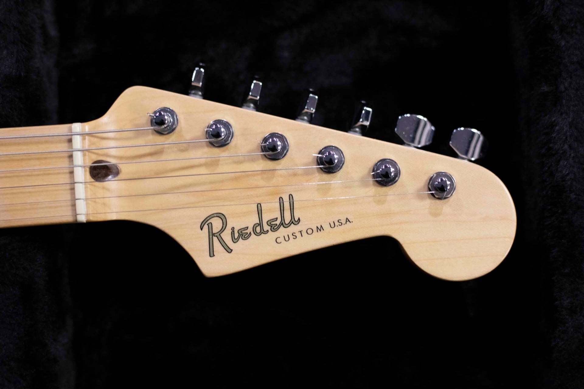 2018 RIEDELL STRATOCASTER CUSTOM ELECTRIC